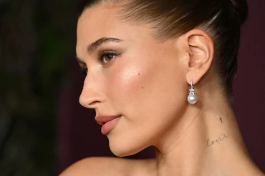 Hailey Bieber nastavlja dominaciju: Rhode pustio u prodaju dva nova proizvoda za lice i usne