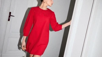 Mala crvena haljina: Ako traži&scaron; outfit za Valentinovo, ovo će ga oboriti s nogu