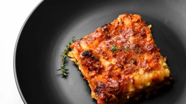 Recept Mary Berry za zapečenu tjesteninu bolognese idealan je za zaposlene obitelji