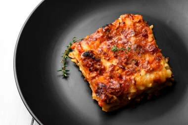 Recept Mary Berry za zapečenu tjesteninu bolognese idealan je za zaposlene obitelji