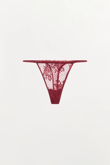 Zavodljivo i elegantno: Donosimo izbor najljep&scaron;eg crvenog donjeg rublja po dućanima