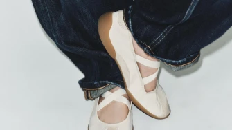 Od bru&scaron;ene kože do sportskih modela: Balerinke koje ćemo nositi ovog proljeća