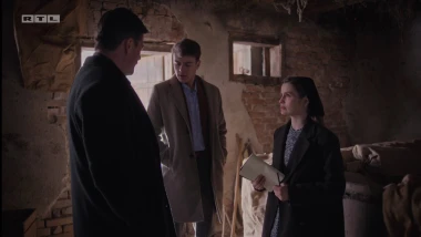 Gatara Sadija ne odustaje od plana! Krade rupčić iz Mirjanine sobe i uvjerava je da može otkriti ubojicu