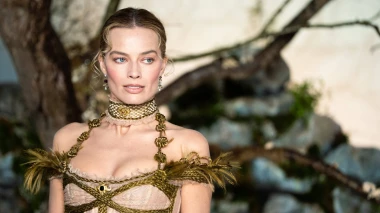 Spektakl Margot Robbie na crvenom tepihu: Najbolji lookovi na turneji 'Orkanski visovi'