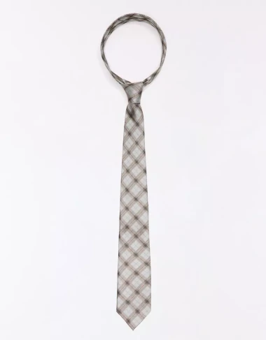 Kako osvježiti outfit jednim detaljem: Najtrendi modni dodaci za proljeće