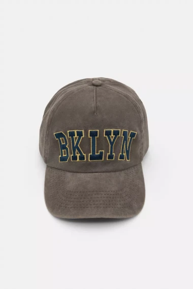 Kako osvježiti outfit jednim detaljem: Najtrendi modni dodaci za proljeće