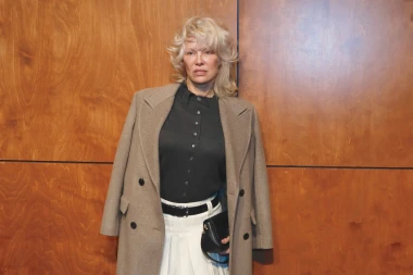 Pamela Anderson nastavlja svoju misiju bez &scaron;minke: Pokazala prirodnu ljepotu na Tjednu mode