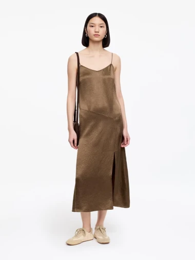 Pet modela haljina iz 90-ih koji se vraćaju u modu ove godine