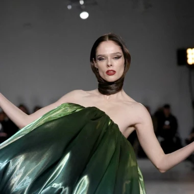 Modni bijeg od stvarnosti: Magična Sirianova kolekcija osvojila New York