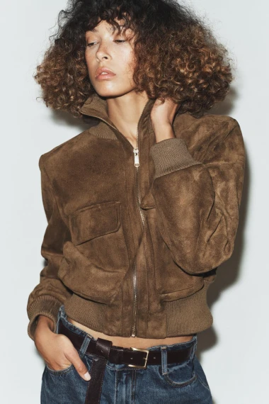 Trendi jakne za prijelazno razdoblje: Koža i bru&scaron;ena koža kao proljetni must-have