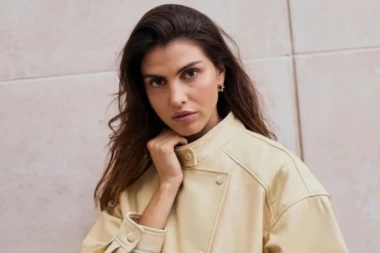 Trendi jakne za prijelazno razdoblje: Koža i bru&scaron;ena koža kao proljetni must-have