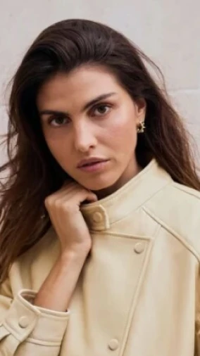 Trendi jakne za prijelazno razdoblje: Koža i bru&scaron;ena koža kao proljetni must-have