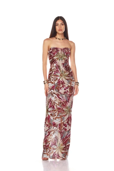 Glamur bez gre&scaron;ke: Svi pričaju o spektakularnim haljinama Barbare Kolar