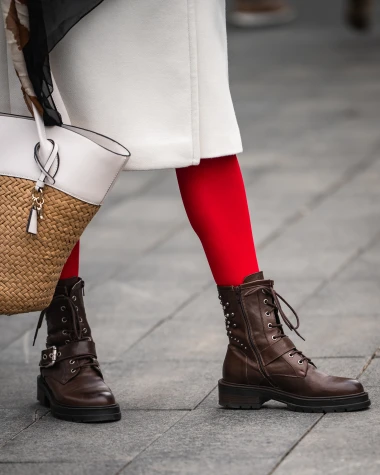 Kraljica boja na &scaron;pici: Dama u čarapama koje ne možete ignorirati