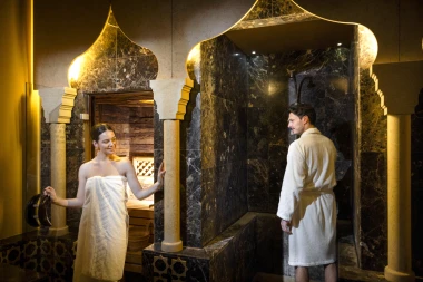 Sauna u dvoje: prekrasni ritual koji će vas opustiti i zauvijek povezati