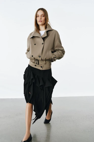 Nova sezona u znaku statement suknji: Izdvajamo modele koji će osvježiti ormar