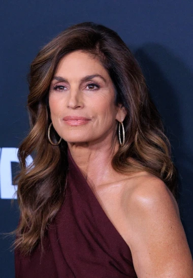 Cindy Crawford otkrila tajne svog mladolikog izgleda na 60. rođendan. Evo &scaron;to nikad ne propu&scaron;ta
