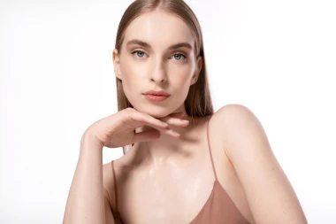 Proljetno buđenje kože: Vodič za prijelaz sa zimske na laganiju kozmetiku