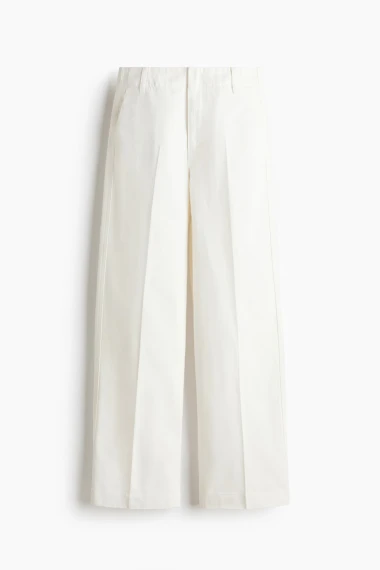 Najsvestraniji komad sezone: Bijele traperice u proljetnim kombinacijama