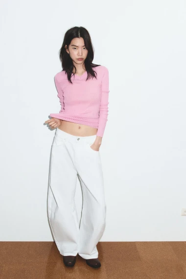 Najsvestraniji komad sezone: Bijele traperice u proljetnim kombinacijama