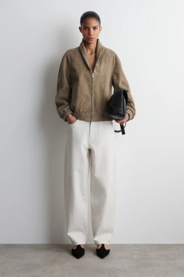 Najsvestraniji komad sezone: Bijele traperice u proljetnim kombinacijama