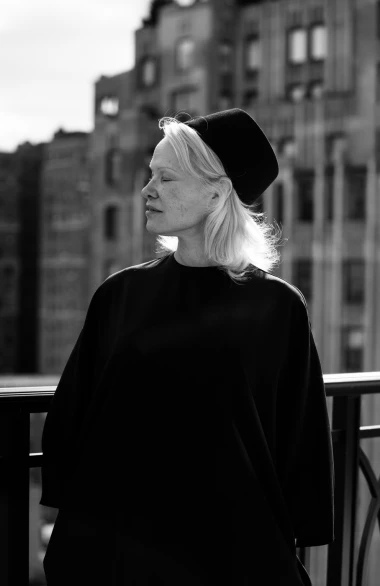 Pamela Anderson rekla zbogom glamuru - i pokrenula pravu beauty revoluciju