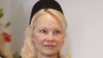 Pamela Anderson rekla zbogom glamuru - i pokrenula pravu beauty revoluciju