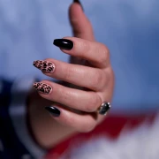 Bambi manikura je hit proljeća: Najnježniji animal print trend na noktima