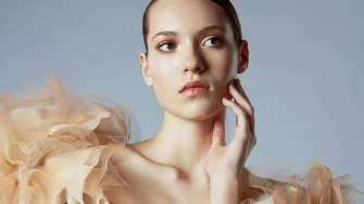 Praktični i učinkoviti: Puderi u sticku koje beauty scena obožava