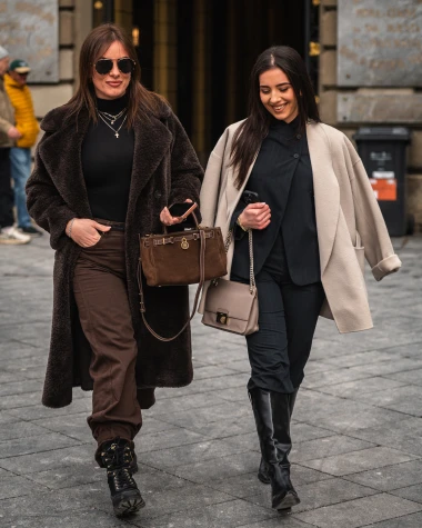 Dvije trendseterice, dva stila: Neutralni tonovi vladaju zagrebačkom &scaron;picom