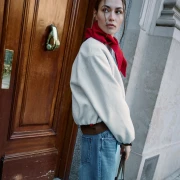 Povratak bandane: Zaboravljeni modni dodatak koji je postao viralni hit