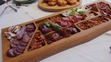 Nata&scaron;inu večeru obilježio Lukrecijin skok u bazen: 'Bilo mi je vruće'