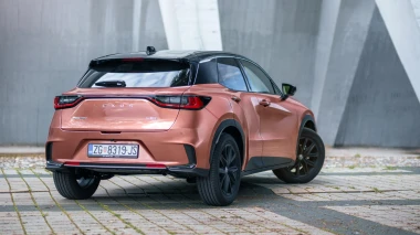 Test iz znatiželje rezultirao odu&scaron;evljenjem: Evo za&scaron;to nas je osvojio Lexus LBX dostupan za svega 280 eura mjesečno