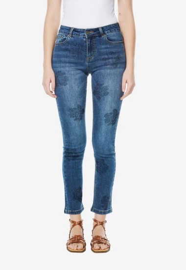 Traperice s uzorkom modni su komad koji trebate ovog proljeća