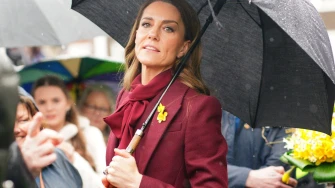 Diplomacija u boji vina: Kate Middleton jo&scaron; jednom dokazala modnu nadmoć