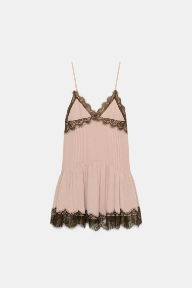 Slip haljine, spoj romantike i seksepila: Ovo su na&scaron;i high street favoriti