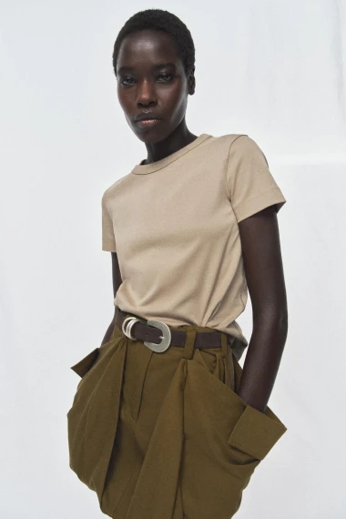 Jedan komad, bezbroj outfita: Majice kratkih rukava su must-have i ove sezone