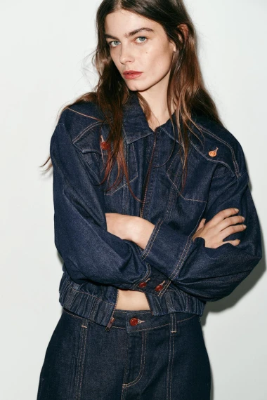 Traper jakne opet vladaju modnom scenom: Od klasike do oversized modela