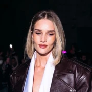 Rosie Huntington-Whiteley u Parizu: Tihi luksuz koji je zasjenio reviju kuće Saint Laurent