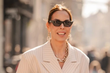 Nježna elegancija: Kako je Olja Vori izabrala idealno proljetno odijelo