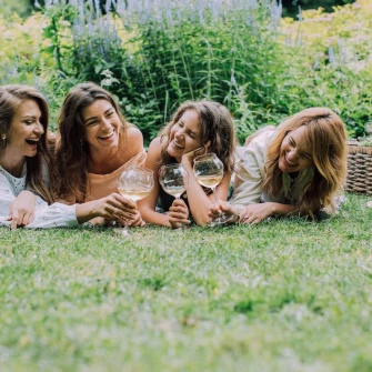 Ručak, &scaron;etnja, masaža: Pet ideja za nezaboravan Dan žena s prijateljicama