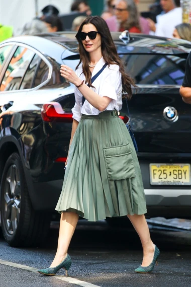 Koja duljina suknje odgovara va&scaron;oj visini: Vodič za savr&scaron;enu proporciju