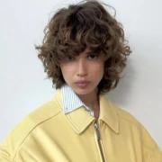 Bomber jakna je jedan od najcool komada za topliju sezonu