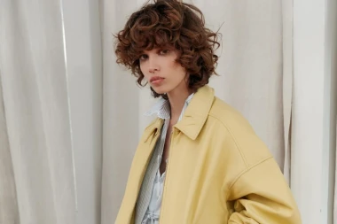 Bomber jakna je jedan od najcool komada za topliju sezonu