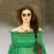 Tjedan mode: Nova vizija Chlo&eacute; romantike u boji odu&scaron;evila Pariz