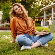 Horoskop za ponedjeljak: Ovnovi će partneru ići na živce, blizance čekaju uzbudljivi dani na poslu