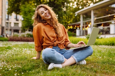 Horoskop za ponedjeljak: Ovnovi će partneru ići na živce, blizance čekaju uzbudljivi dani na poslu