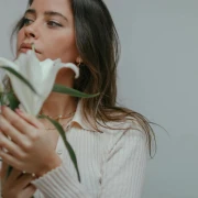 Mirisi koji nikad ne razočaraju: Parfemi savr&scaron;eni za proljetne dane