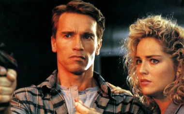 Sharon Stone: Životna priča žene koja je preživjela Hollywood i vlastitu smrt