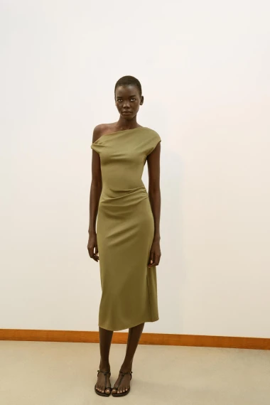 Proljetne haljine iz Zare koje izgledaju luksuzno, a ko&scaron;taju manje od 40 eura